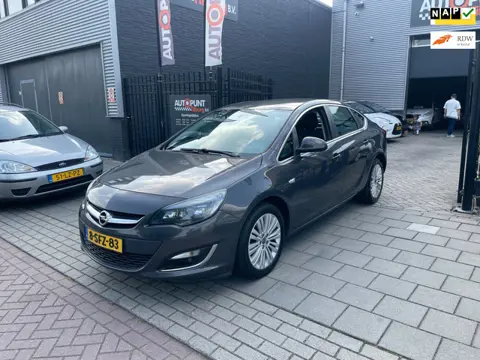 Opel Astra 1.4 Turbo Design Edition Airco PDC NAP APK