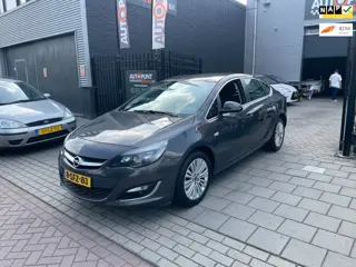 Opel Astra 1.4 Turbo Design Edition Airco PDC NAP APK