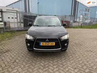 Mitsubishi Outlander 2.2 DI-D Instyle AUTOMAAT !!! 7 ZITS