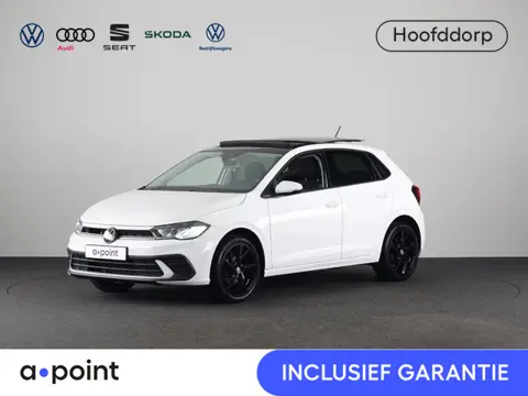 Volkswagen Polo 1.0 TSI Life 95 pk | Navigatie via App | Panoramadak | 17" LM velgen | Parkeersensor