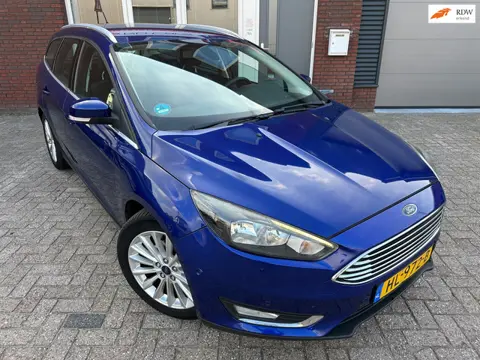 Ford Focus Wagon 1.0 Titanium Edition / Navi / PDC / Clima / Cruise / NAP / LM