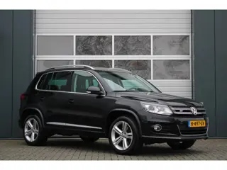 Volkswagen Tiguan 1.4 TSI R-Line Edition Clima/Cruise/Bi-Xenon/Camera/Stoelverwarming/PDC/LED/Park.A