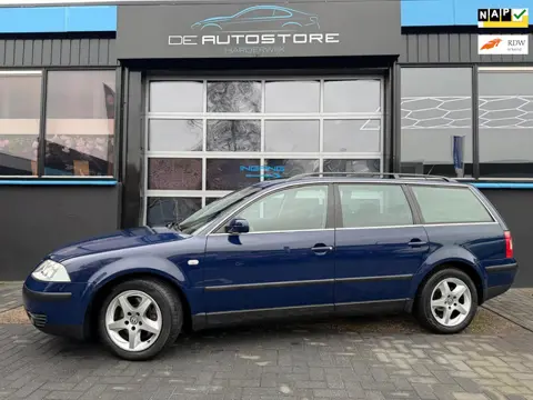 Volkswagen Passat Variant 2.3 V5 Airco Cruise compleet onderhouden Zeer nette Auto!!!