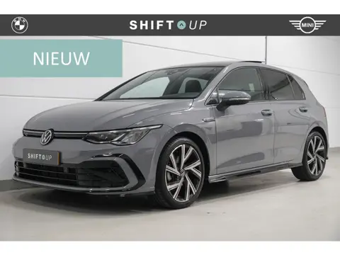 Volkswagen Golf 1.5 eTSI R-Line Panoramadak | CarPlay | Stoelverwarming