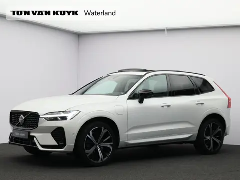 Volvo XC60 T6 AWD Plug-in hybrid Ultra Dark Automaat /  Panoramadak / Head up display / 360* camera 