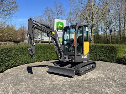 Volvo ECR-25-DFL-779329