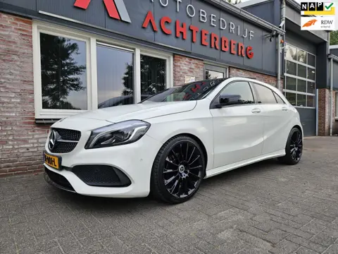 Mercedes-Benz A-klasse 160 Sport Edition Panorama/Schuifdak! LED! 19INCH! NAP! Automaat! Mooie/Nette