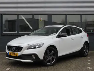 Volvo V40 Cross Country 1.5 T3 Summum | lederen bekleding  | trekhaak | stoelverwarming