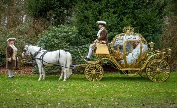 Gouden koets te huur