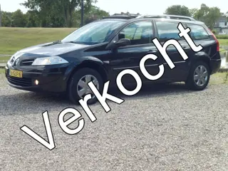 Renault Mégane Grand Tour 1.4-16V Business Line - Airco - Navigatie - Glasdak
