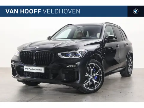 BMW X5 xDrive45e High Executive M Sport Automaat / Panoramadak Sky Lounge / Trekhaak / Laserlicht / 