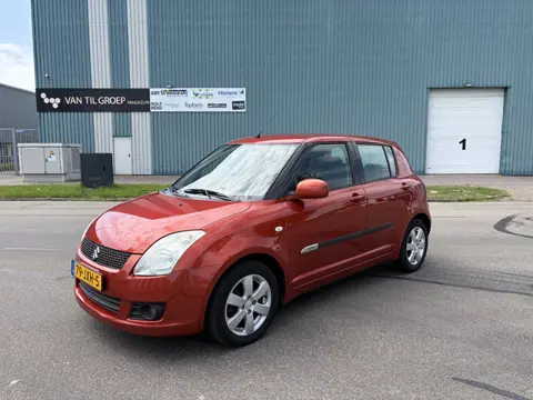 Suzuki Swift 1.3-16V Exclusive 5-Deurs Automaat 93 PK. Onverwoestbare auto !!!