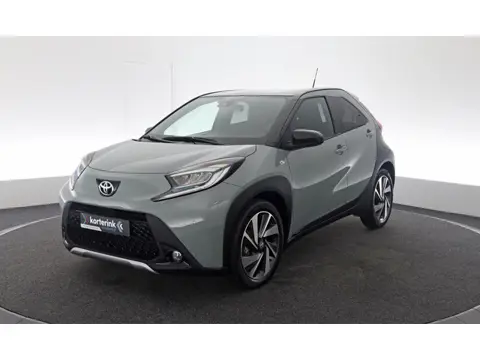 Toyota Aygo X 1.0 VVT-i S-CVT Premium (bj 2024, automaat)