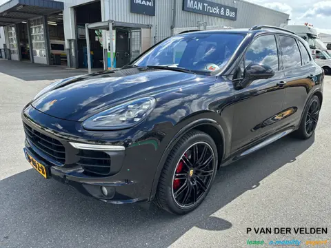 Porsche Cayenne 4.2 D S (bj 2017, automaat)