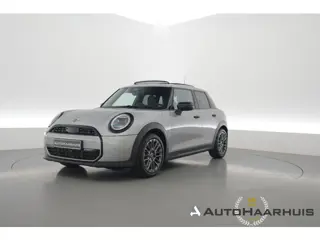 MINI 5-deurs 1.5 Cooper C - Pakket L | Rijklaar! | S/K-Dak | HUD | Harman/Kardon | Cruise | Camera+P