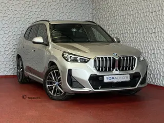 BMW X1 XDRIVE 25E M-SPORT LED PANO.SCHUIFDAK HEADUP ELEK.KLEP NAVI 360.CAM STOELVERW M-SHADOW LINE E