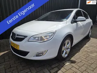 Opel Astra 1.4 Edition volledig dealer onderhouden