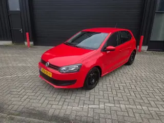 Volkswagen POLO 1.6 TDI Highline Rijd schakelt goed