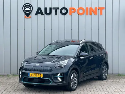 Kia E-Niro DynamicPlusLine 64 kWh WARMTEPOMP SOH100% FASE 3 TREKHAAK|PANO|CAMERA|VIRTUALCOCKPIT|STOE
