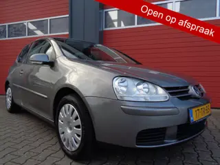 Volkswagen Golf 1.6 FSI Optive, Airco,Trekhaak,71000Km NAP!