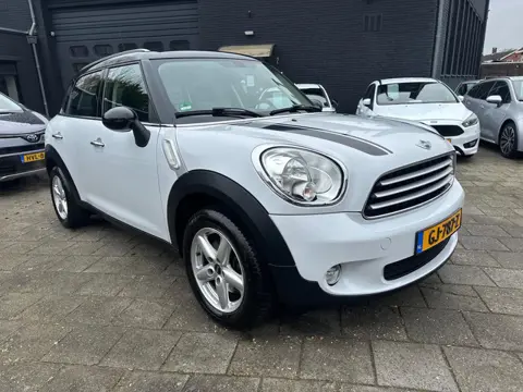 Mini Mini Countryman 1.6 Cooper 122pk|Afn. Trekhaak|Climate Control|Nieuwstaat