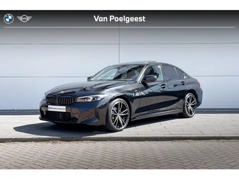 BMW 3 Serie Sedan 318i M-Sport M-Sport