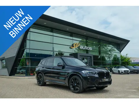 BMW X3 xDrive30e 292pk M-sport High Exe. Panoramadak Laser lampen 360 camera Black edition Sportstoe