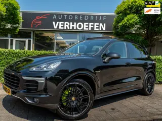 Porsche Cayenne 3.0 S E-Hybrid - PANORAMADAK - CARBON INTERIEUR - LUCHTVERING - STOEL VERWARMING -