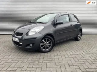 Toyota Yaris 1.3 VVTi Dynamic bouwjaar 2009 met 68000 km!!!