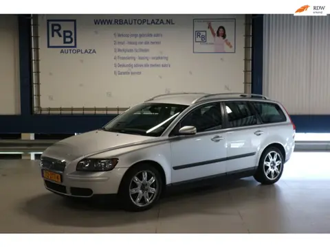 Volvo V50 2.4 AUTOMAAT / HAAK / DISTRIBUTIE VERVANGEN RECENT ! ! !