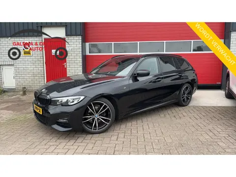 BMW 3-serie Touring 318i Executive Edition M-SPORT / BLACK OPTIC / CARPLAY / FULL LED / NAVI / VIRTU