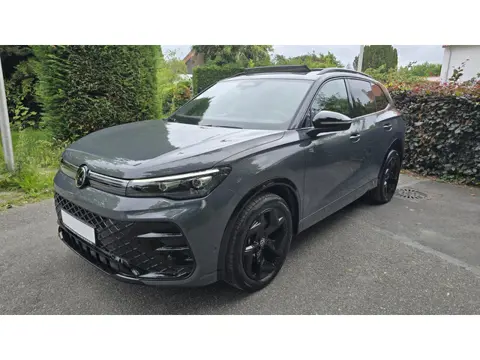 Volkswagen Tiguan 2.0 TDI 3 x R-Line *Automaat*Panorama*Head-Up Display*Memory*Navi*Adapter Cruise c