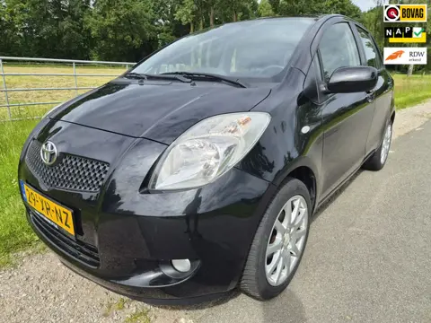 Toyota Yaris 1.3 VVTi S-line vol lederen bekl. airco pas 93.000km