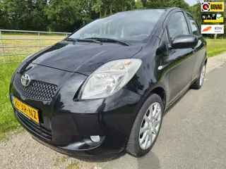 Toyota Yaris 1.3 VVTi S-line vol lederen bekl. airco pas 93.000km