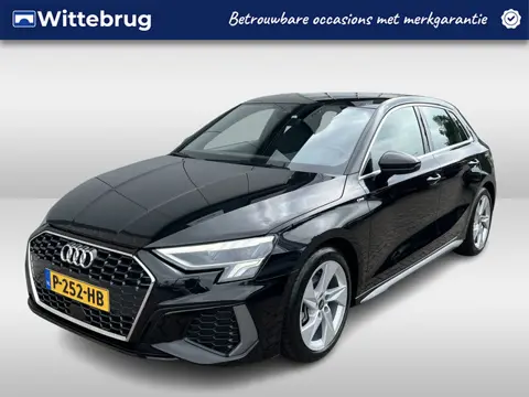 Audi A3 Sportback 35 TFSI S-Line / AUTOMAAT/ 150 PK/ SMARTPHONE INTERFACE/ PARKEER SENSOREN V+A/ CRU