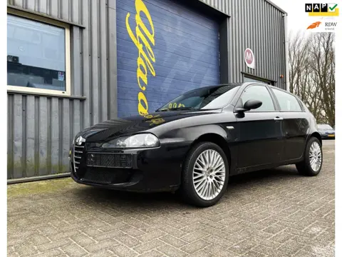 Alfa Romeo 147 1.6 T.Spark Progression
