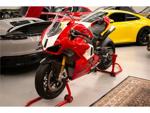 Ducati Panigale V4 R | 3KM Brand New | Akrapovic | BTW |