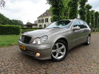 Mercedes-Benz C-Klasse Combi 200 K. Avantgarde Automaat Leer/Stof Ecc Cruisecontrol Navigatie Pdc LM