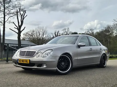 Mercedes-Benz E-Klasse 240 Elegance, Nieuwe APK (bj 2004)