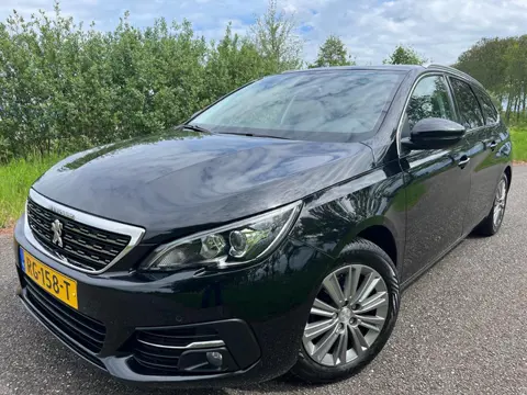 Peugeot 308 SW 1.2 | Automaat | Clima | Cruise | Panodak | Trekhaak