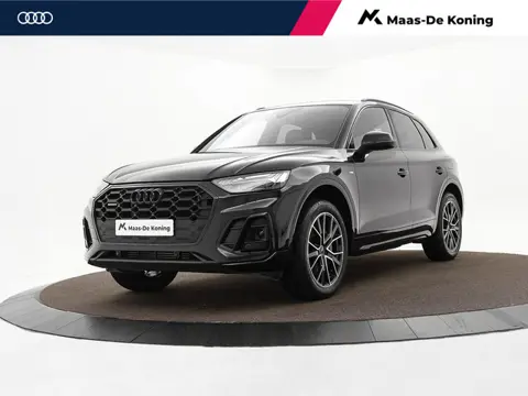 Audi Q5 50 TFSIe 299pk S-tronic S edition · Camera · Wegklapbare Trekhaak · Apple/Android Car Play ·