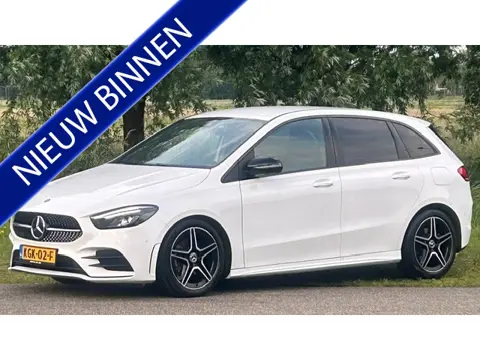 Mercedes-Benz B-Klasse 200 BUSINESS SOLUTION AMG 29.000KM!! NAVIGATIE PREMIUM, APPLE CARPLAY, STOELV