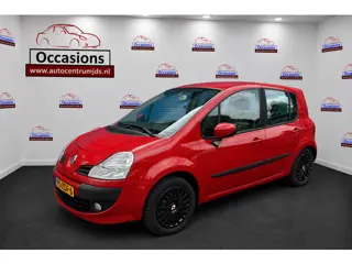 Renault Modus 1.6-16V Expression. Airco ! Parkeer sensoren achter !
