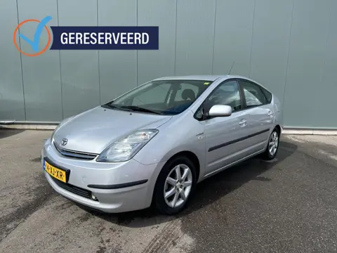 Toyota Prius 1.5 VVT-i Bns Ed. LEDER | KEYLESS | ONDERHOUDSBOEKJE !