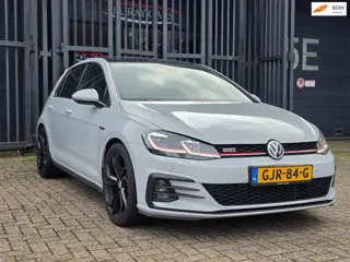 Volkswagen GOLF 2.0 TSI GTI Performance line assist dodehoek