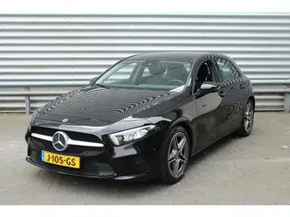 Mercedes-Benz A-klasse 180 136pk Business Solution AUTOMAAT Widescreen 18"AMG LMV