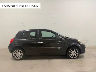 Renault Clio 1.6-16V Leer Airco Cruise Stoelv.