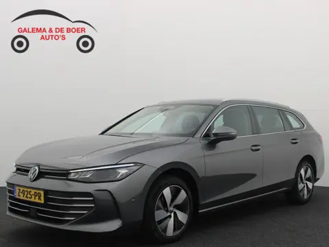 Volkswagen Passat Variant 1.5 eTSI Business NL-AUTO / TREKHAAK / FULL LED / SFEER / KEYLESS / CAMERA