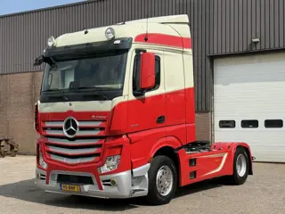 Mercedes-Benz Actros 1945 / Full spoiler / 2 x Tank / 377921 / NL Truck HT1380