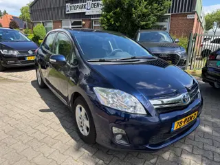 Toyota Auris 1.8 Full Hybrid Aspiration,Airco, LM-velgen,trekhaak,